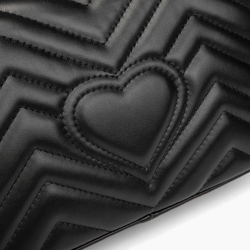 2025 High-end water ripple bag for women, classic chain bag, fashionable checkered heart-shaped women's bag, crossbody bag