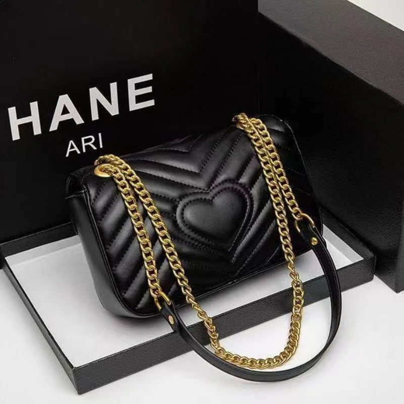 2025 High-end water ripple bag for women, classic chain bag, fashionable checkered heart-shaped women's bag, crossbody bag