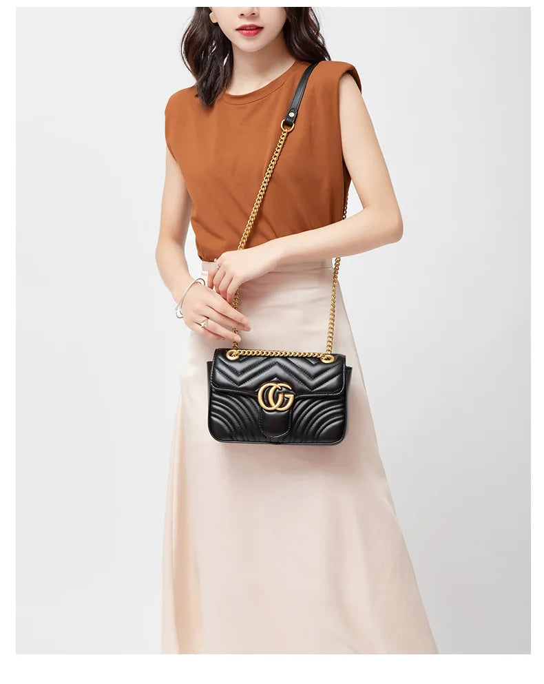 2025 High-end water ripple bag for women, classic chain bag, fashionable checkered heart-shaped women's bag, crossbody bag