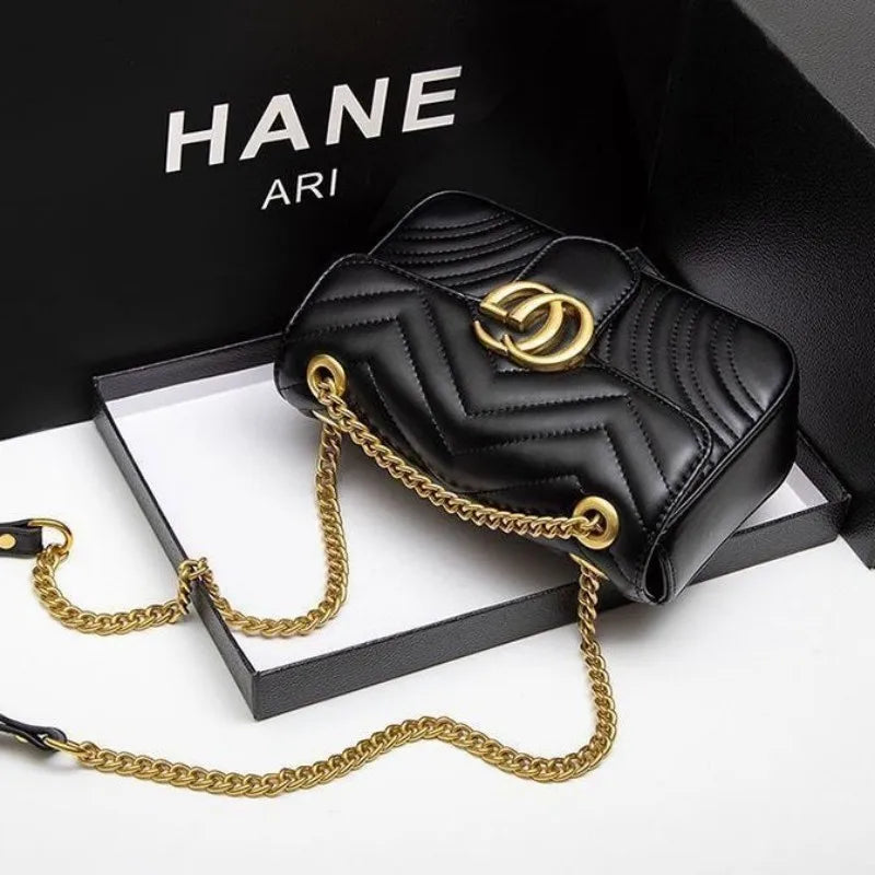 2025 High-end water ripple bag for women, classic chain bag, fashionable checkered heart-shaped women's bag, crossbody bag